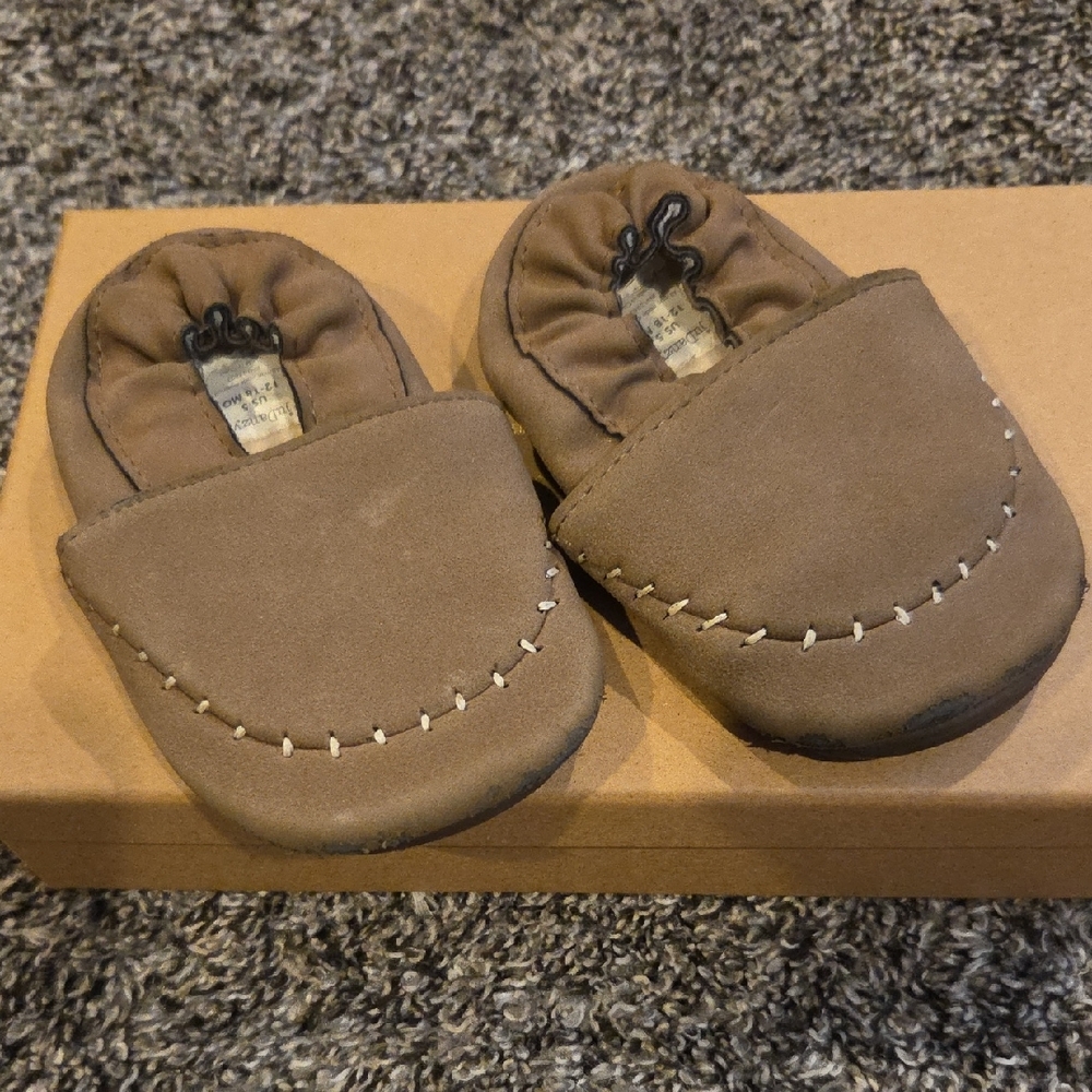 Danzy Brown Moccasins with Decorative Bow